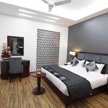 Hotel Prem Plaza Karnal Exterior photo